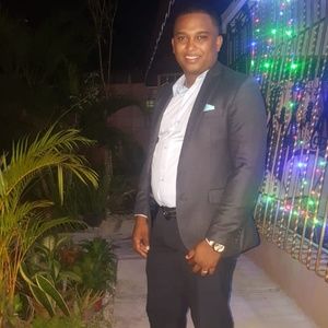 Meet your Posher, Junior e.